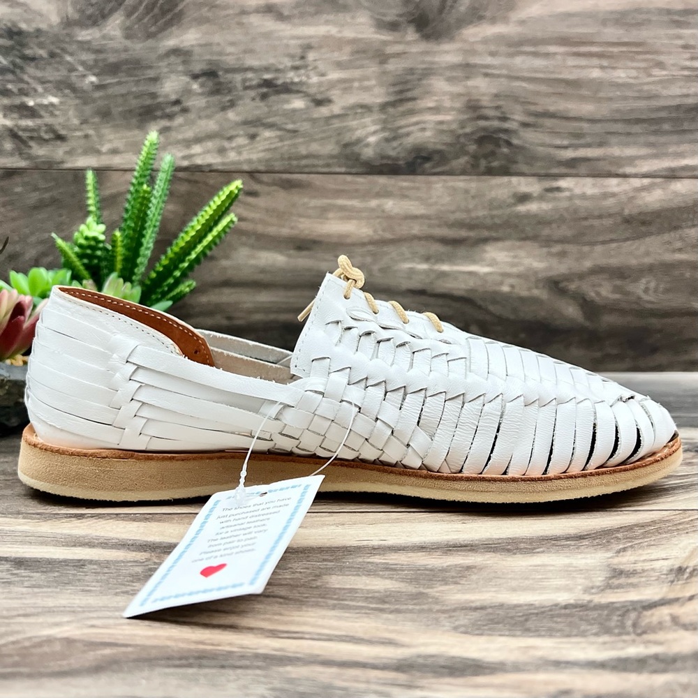 ❌SOLD❌NIB Sbicca Tribbley Huarache Loafer Oxford Flats Sandal White Leather 9 - Picture 8 of 13